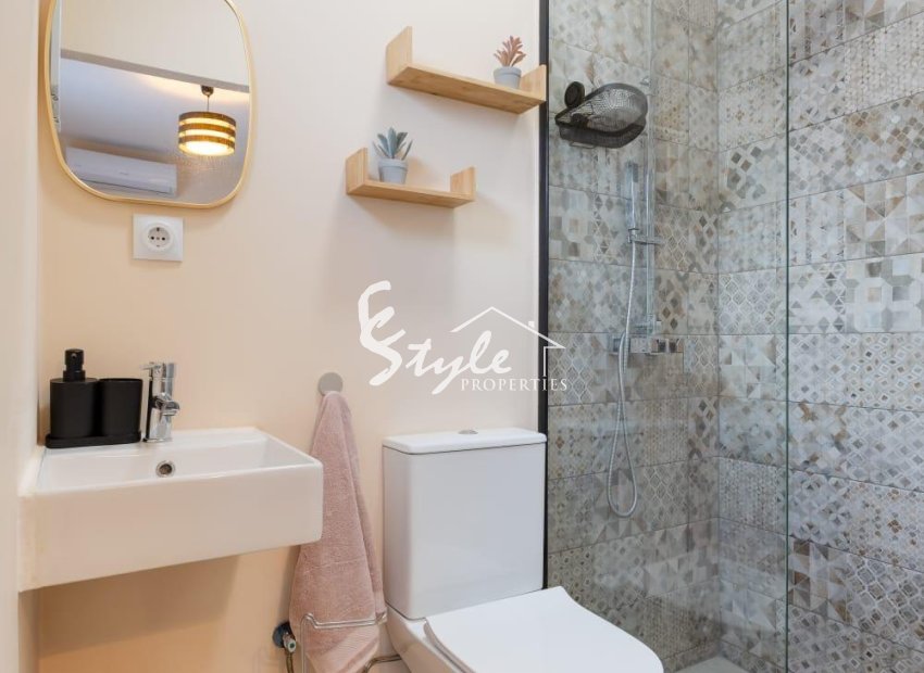 Resale - Apartament  - Torrevieja - Centro - Muelle Pesquero