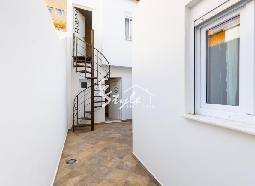 Resale - Apartament  - Torrevieja - Centro - Muelle Pesquero