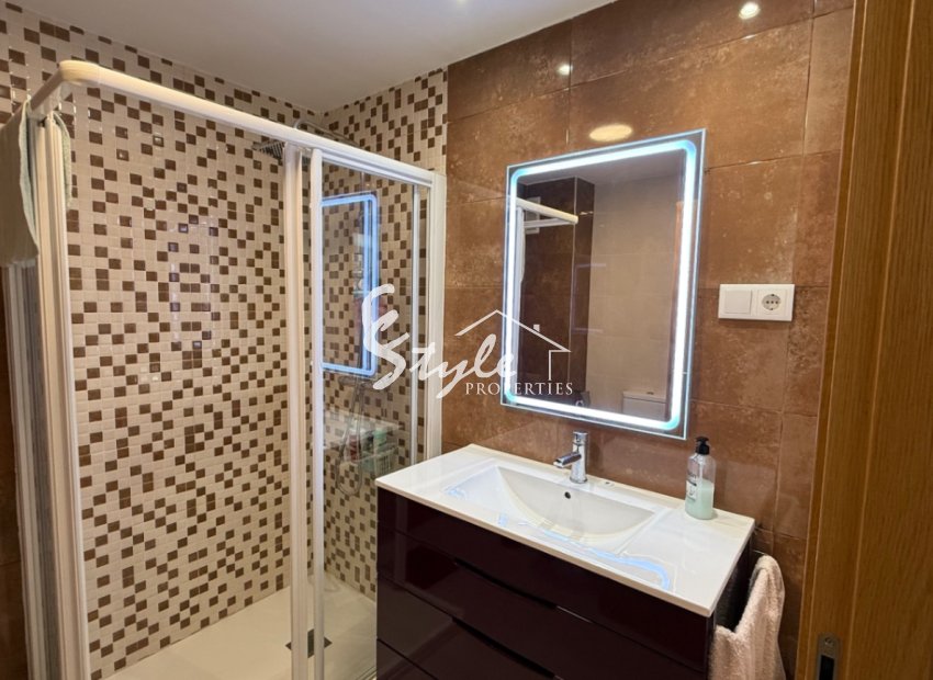 Resale - Apartament  - Torrevieja - Costa Blanca Sur