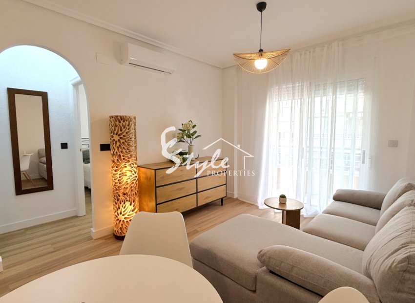 Resale - Apartament  - Torrevieja - Costa Blanca Sur