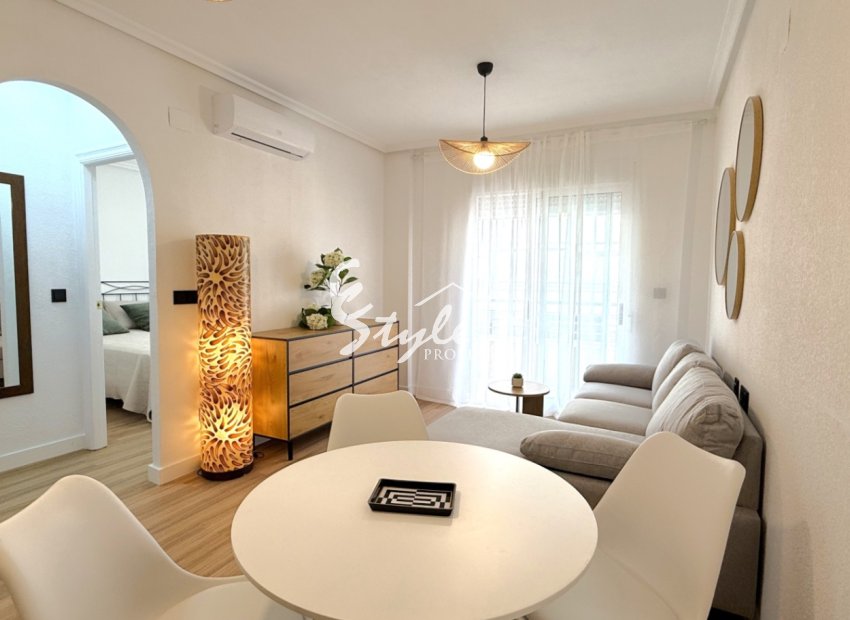 Resale - Apartament  - Torrevieja - Costa Blanca Sur