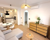 Resale - Apartament  - Torrevieja - Costa Blanca Sur