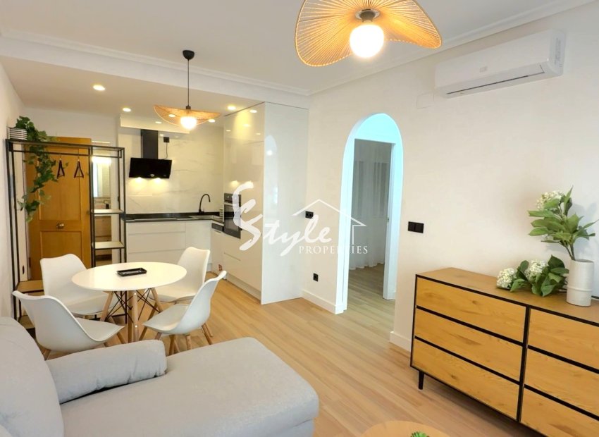 Resale - Apartament  - Torrevieja - Costa Blanca Sur