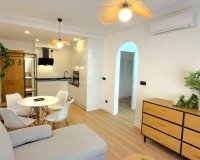 Resale - Apartament  - Torrevieja - Costa Blanca Sur