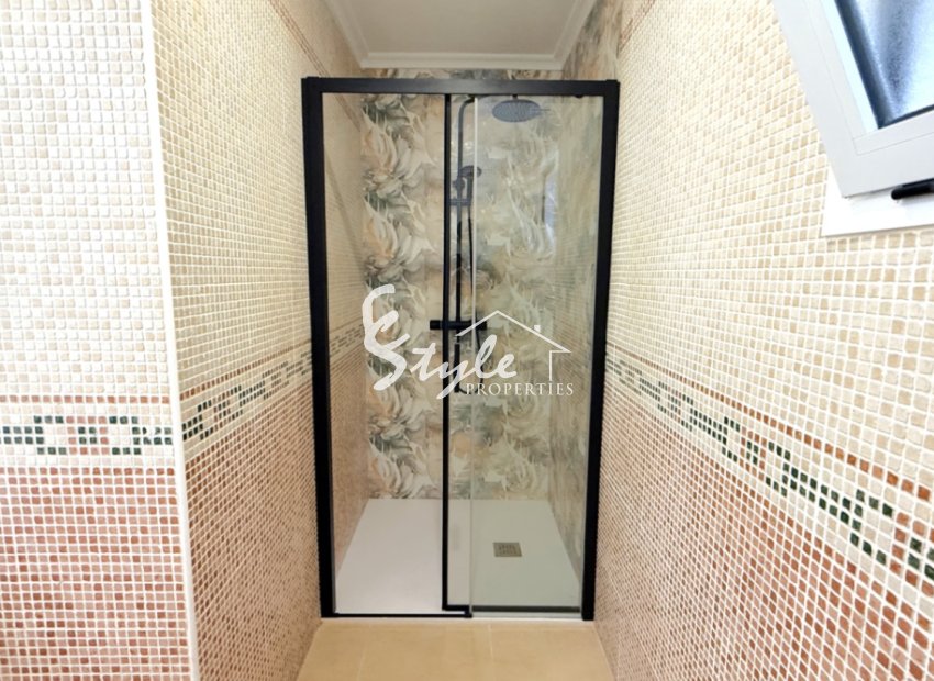 Resale - Apartament  - Torrevieja - Costa Blanca Sur
