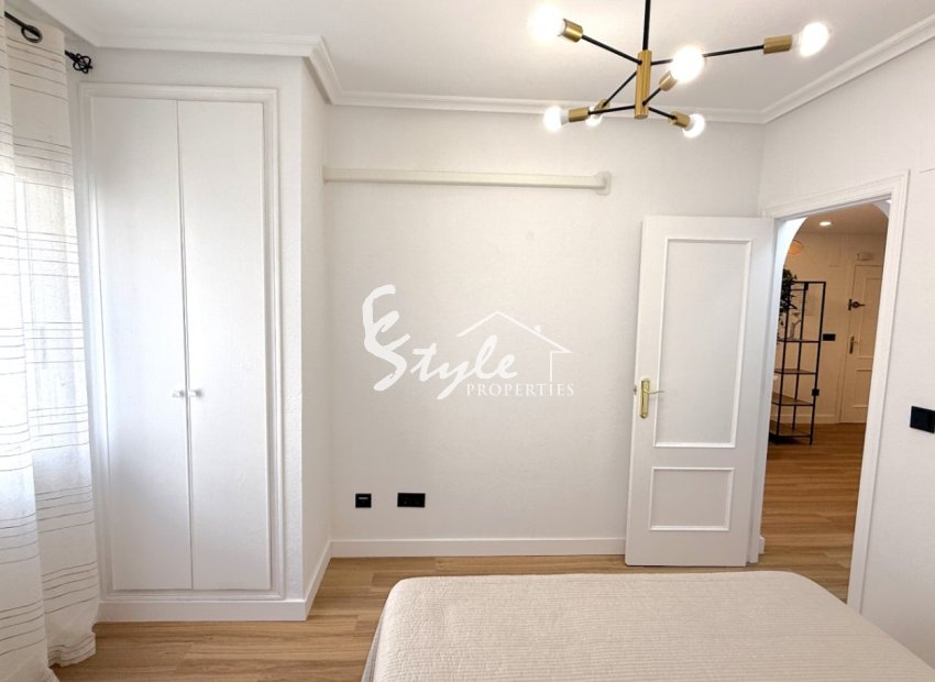 Resale - Apartament  - Torrevieja - Costa Blanca Sur