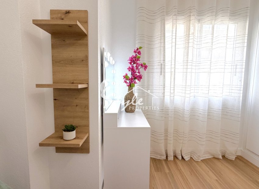 Resale - Apartament  - Torrevieja - Costa Blanca Sur