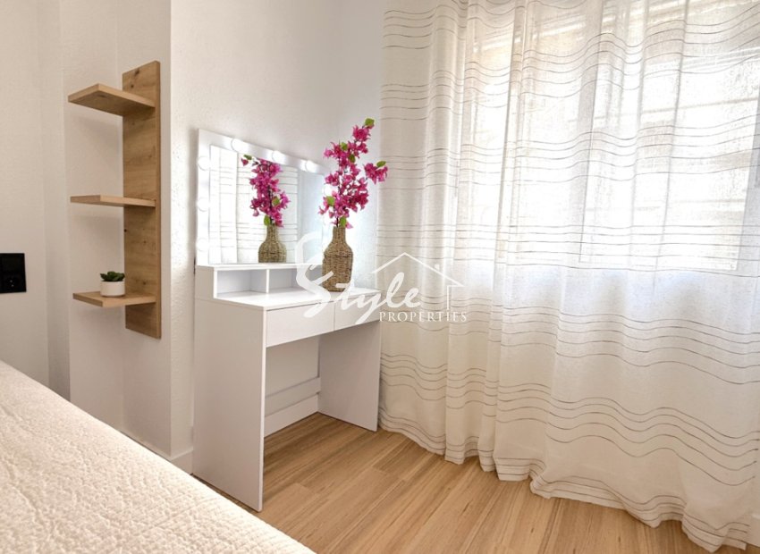 Resale - Apartament  - Torrevieja - Costa Blanca Sur