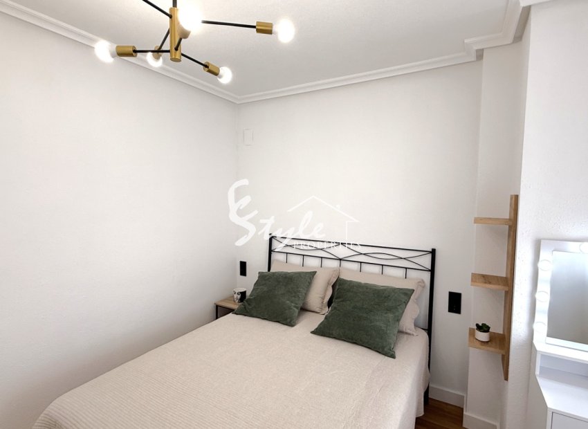Resale - Apartament  - Torrevieja - Costa Blanca Sur