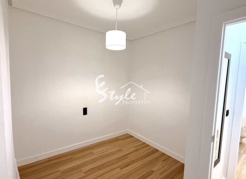 Resale - Apartament  - Torrevieja - Costa Blanca Sur