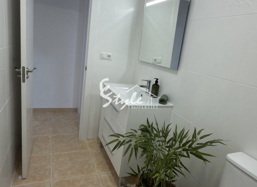 Resale - Apartament  - Torrevieja - Curva del Palangre