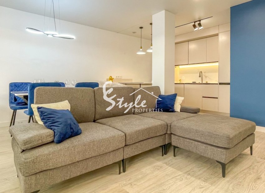 Resale - Apartament  - Torrevieja - El Acequión - Los Náufragos