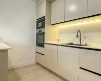 Resale - Apartament  - Torrevieja - El Acequión - Los Náufragos
