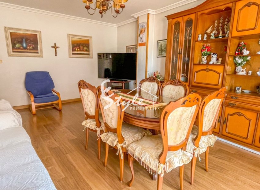 Resale - Apartament  - Torrevieja - El Acequión - Los Náufragos