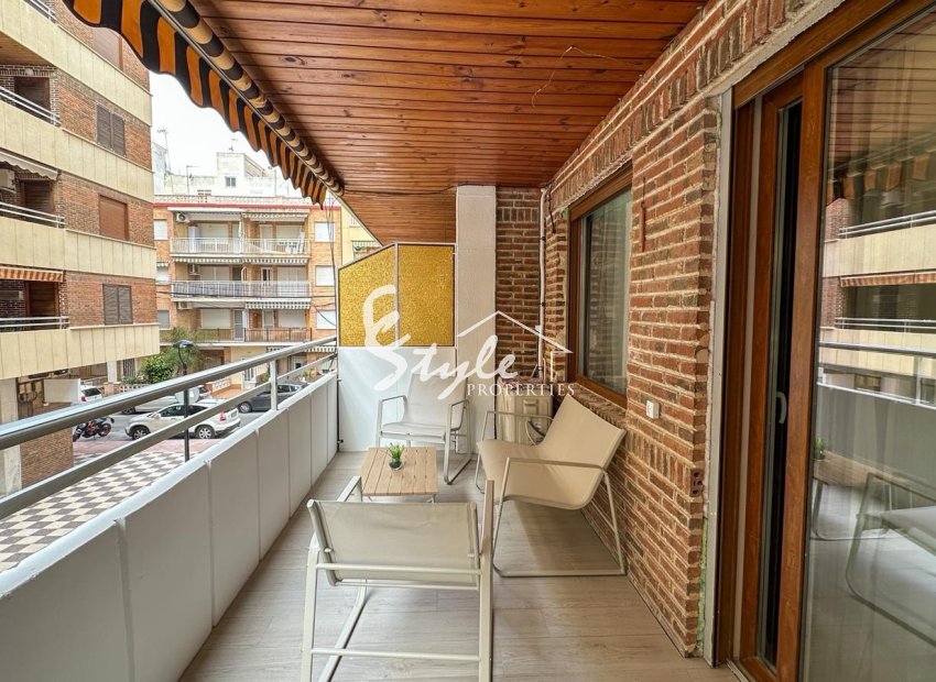 Resale - Apartament  - Torrevieja - El Acequión - Los Náufragos