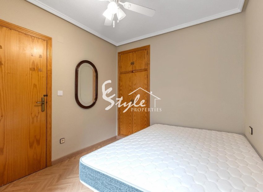 Resale - Apartament  - Torrevieja - La Mata