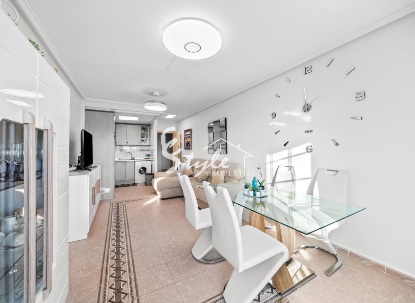 Resale - Apartament  - Torrevieja - La Mata