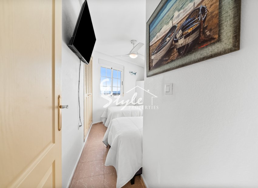 Resale - Apartament  - Torrevieja - La Mata