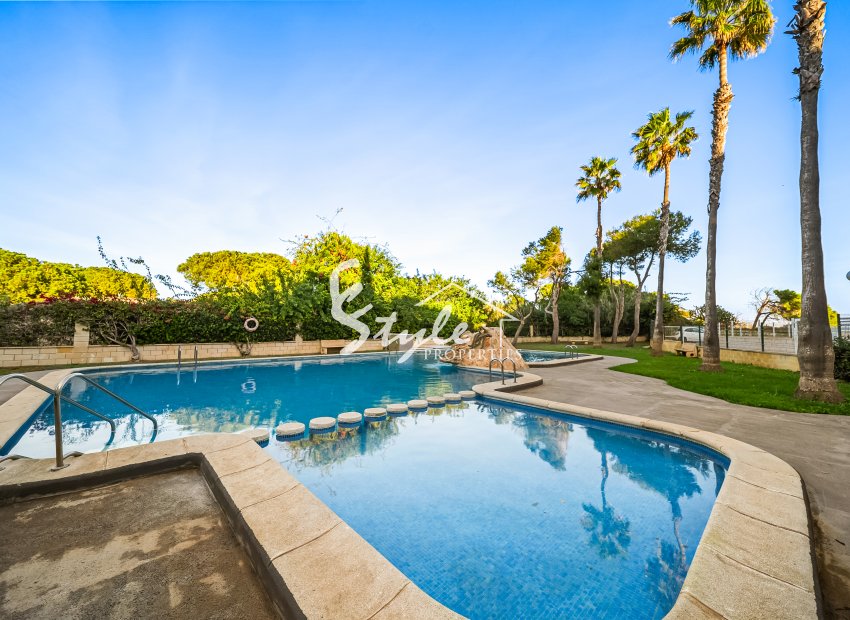 Resale - Apartament  - Torrevieja - La Mata