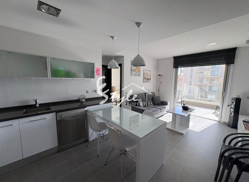 Resale - Apartament  - Torrevieja - La Mata