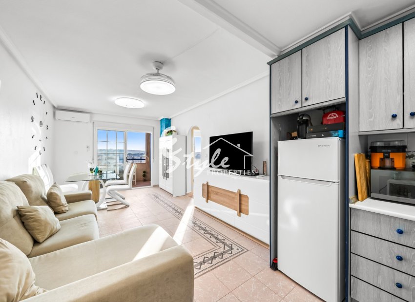 Resale - Apartament  - Torrevieja - La Mata