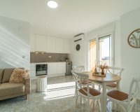 Resale - Apartament  - Torrevieja - La Mata