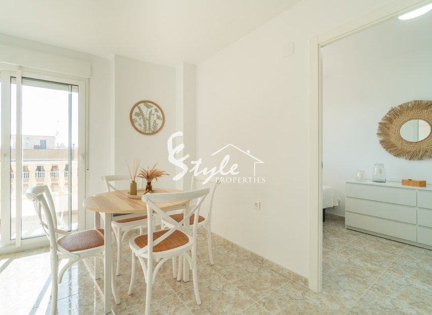 Resale - Apartament  - Torrevieja - La Mata