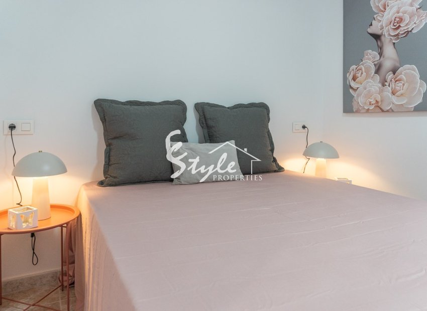 Resale - Apartament  - Torrevieja - La Mata