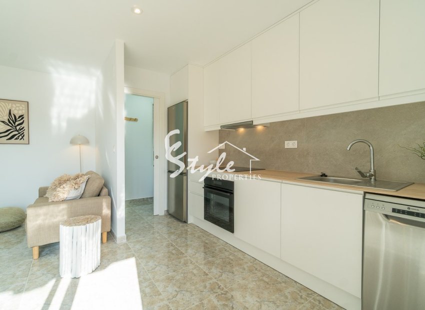 Resale - Apartament  - Torrevieja - La Mata