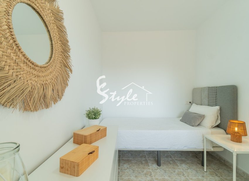 Resale - Apartament  - Torrevieja - La Mata