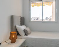 Resale - Apartament  - Torrevieja - La Mata
