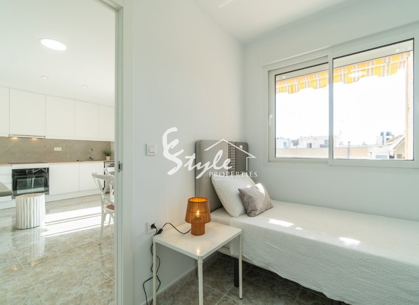 Resale - Apartament  - Torrevieja - La Mata