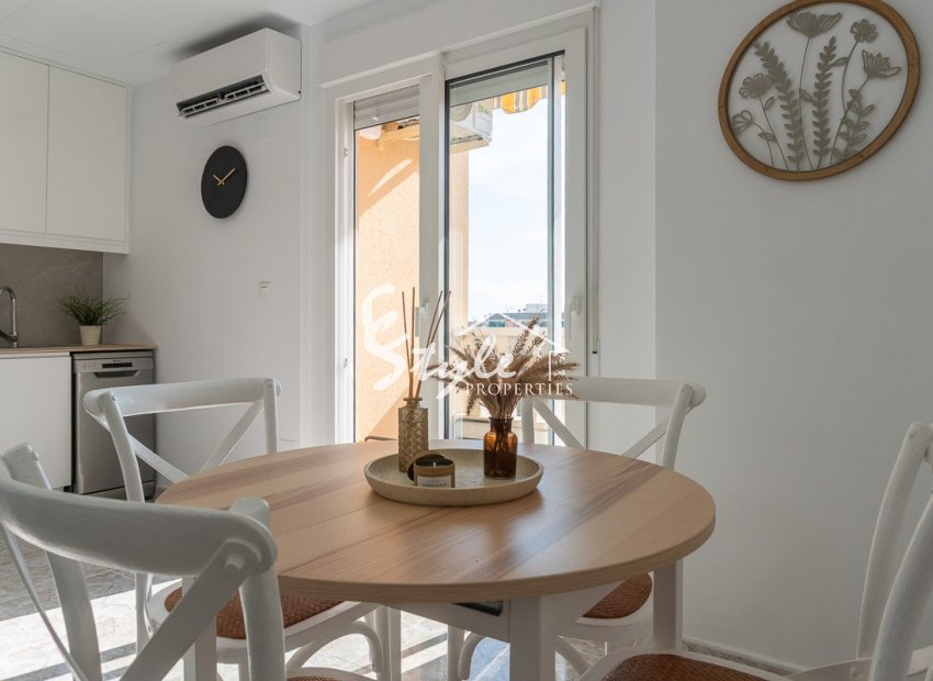 Resale - Apartament  - Torrevieja - La Mata