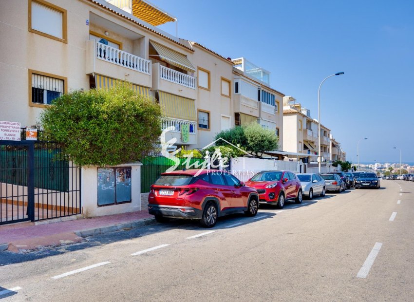 Resale - Apartament  - Torrevieja - La Mata