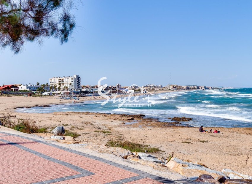 Resale - Apartament  - Torrevieja - La Mata