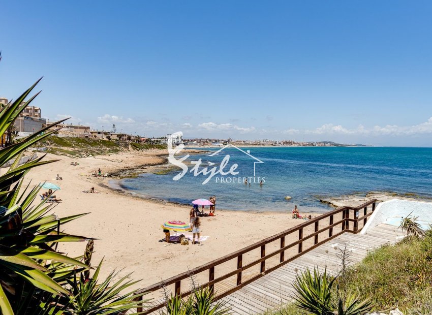 Resale - Apartament  - Torrevieja - La Mata