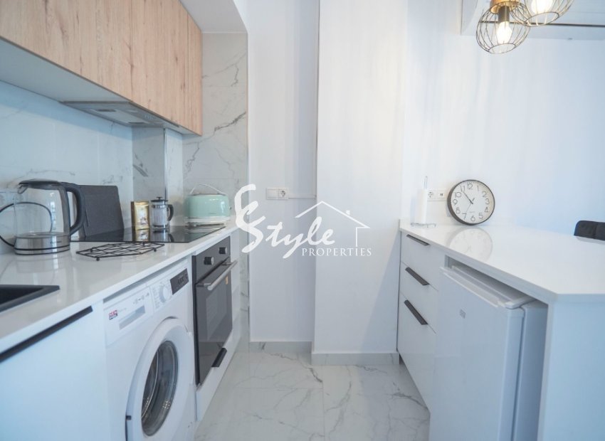 Resale - Apartament  - Torrevieja - La Veleta