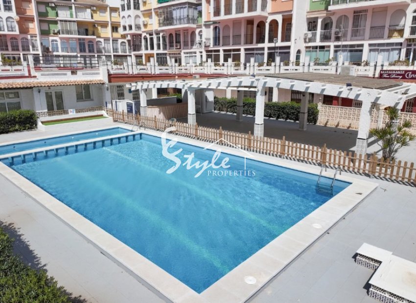 Resale - Apartament  - Torrevieja - La Veleta