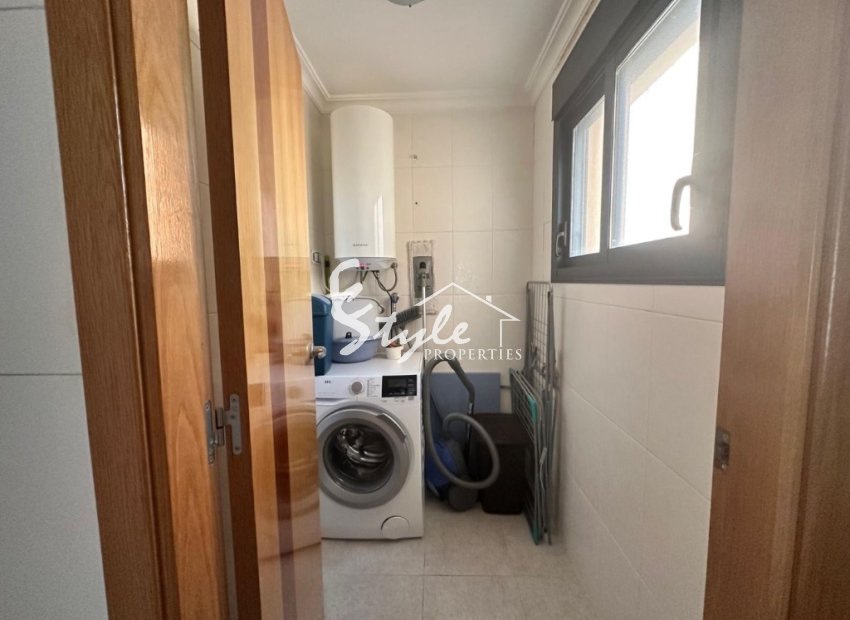 Resale - Apartament  - Torrevieja - La Veleta