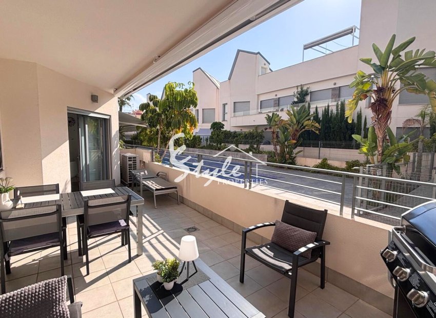 Resale - Apartament  - Torrevieja - La Veleta