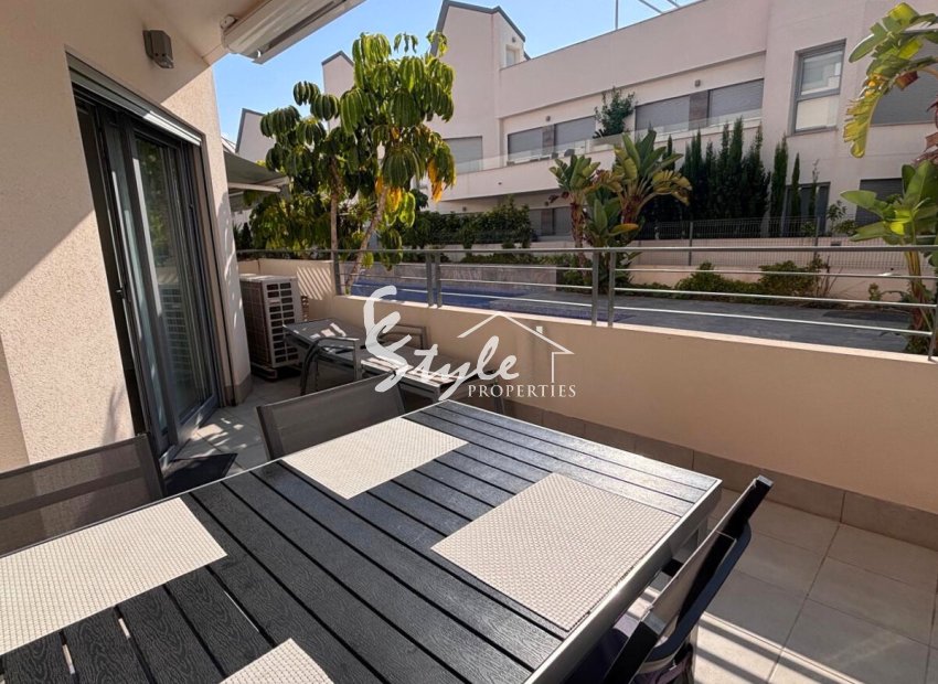 Resale - Apartament  - Torrevieja - La Veleta