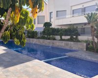 Resale - Apartament  - Torrevieja - La Veleta