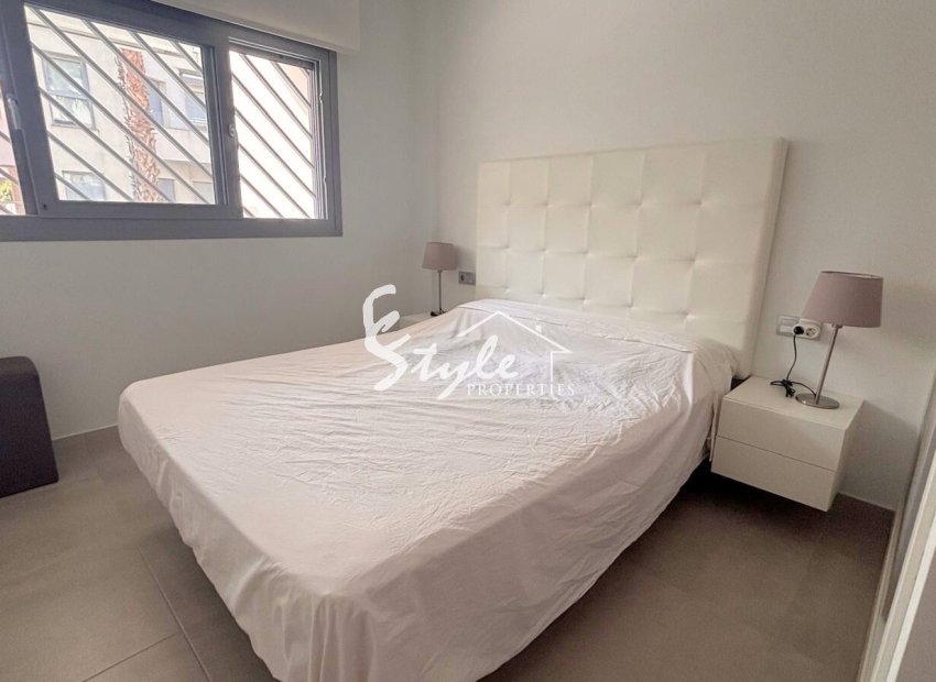 Resale - Apartament  - Torrevieja - La Veleta