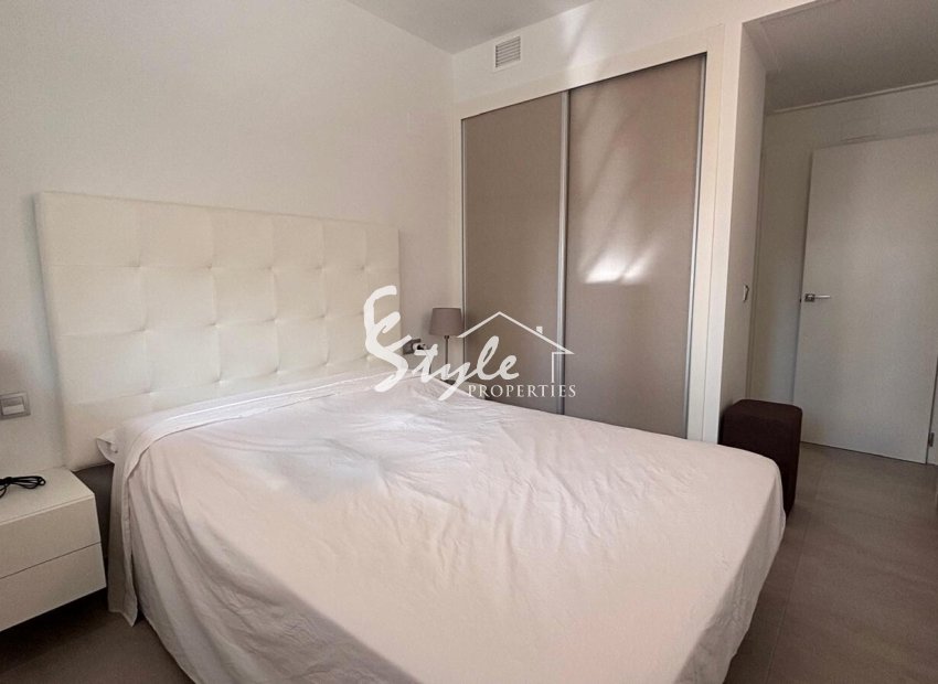 Resale - Apartament  - Torrevieja - La Veleta