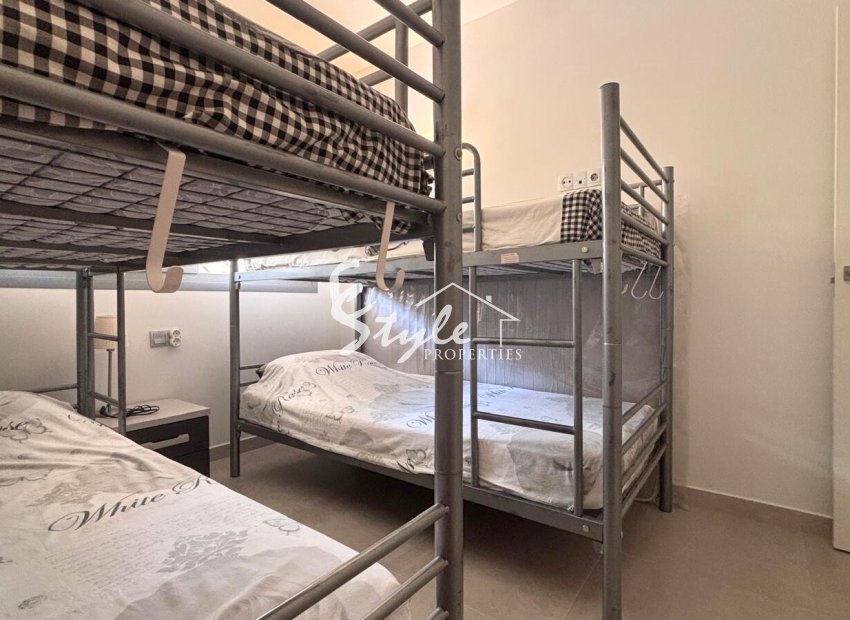 Resale - Apartament  - Torrevieja - La Veleta