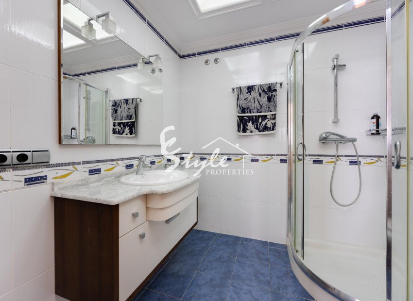 Resale - Apartament  - Torrevieja - La Veleta