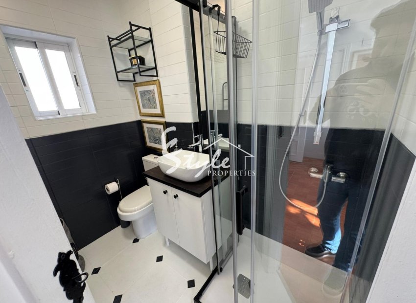 Resale - Apartament  - Torrevieja - Los Altos