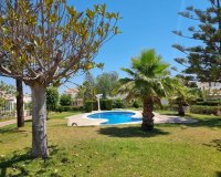 Resale - Apartament  - Torrevieja - Los Balcones
