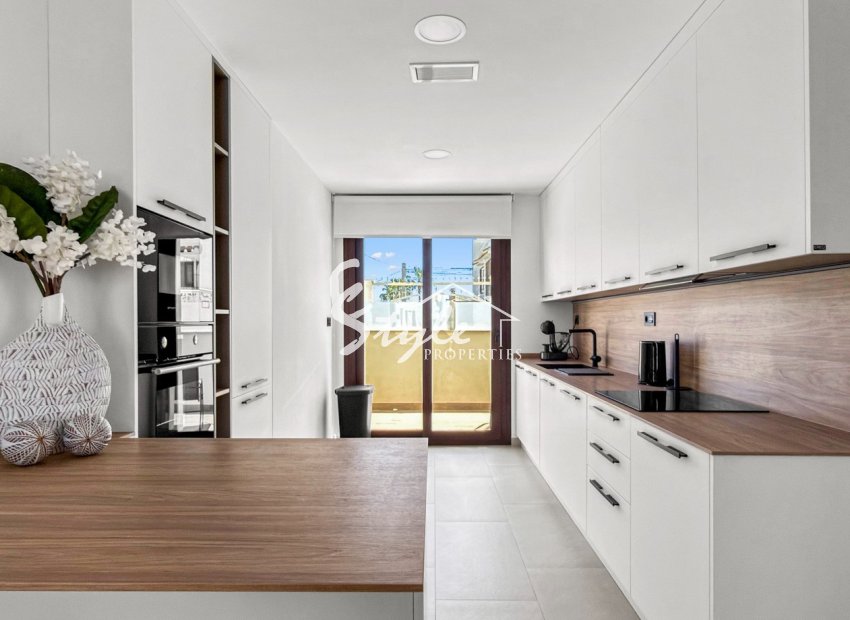 Resale - Apartament  - Torrevieja - Los Balcones