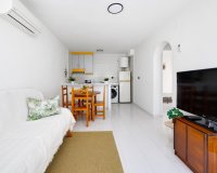 Resale - Apartament  - Torrevieja - Los Balcones